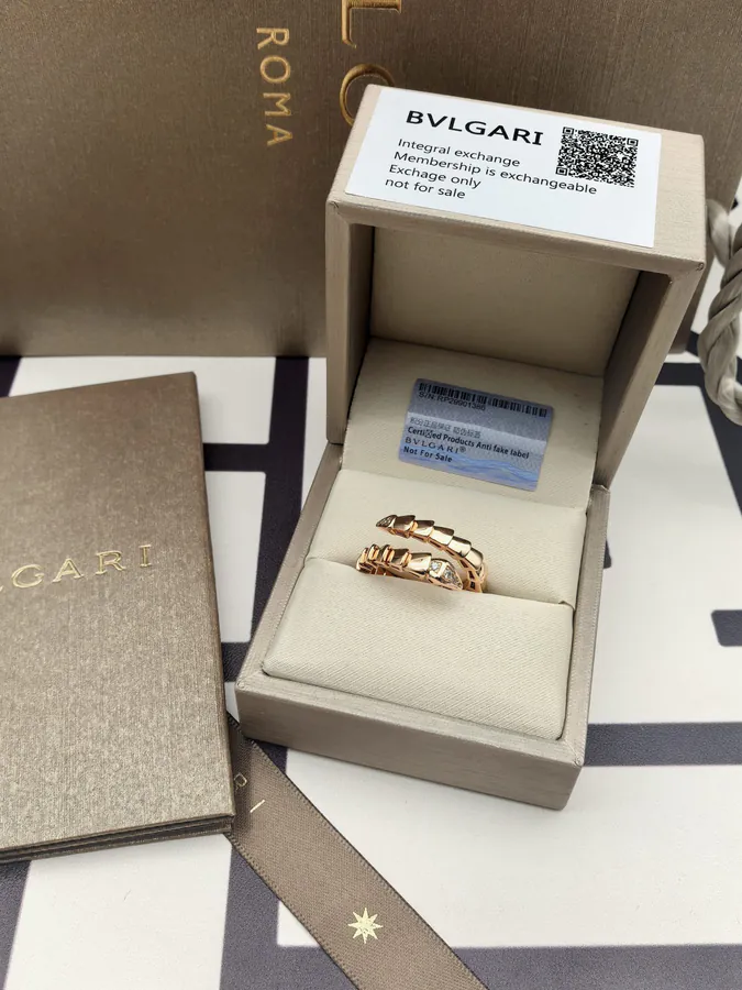 Bulgari Serpenti Semi Diamond
