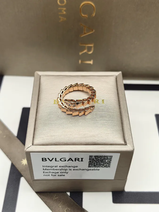 Bulgari Serpenti Semi Diamond