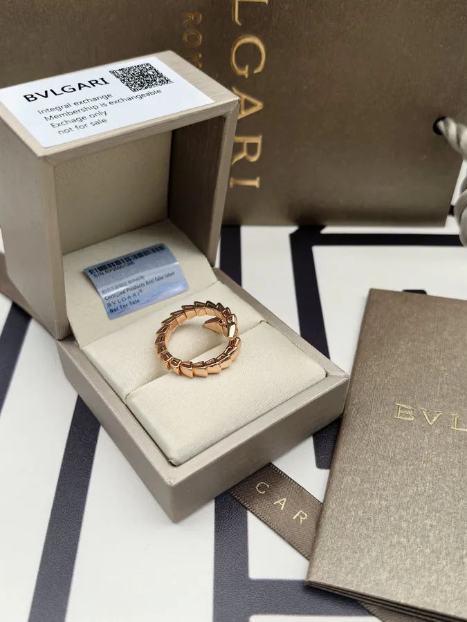 Bulgari Serpenti Semi Diamond
