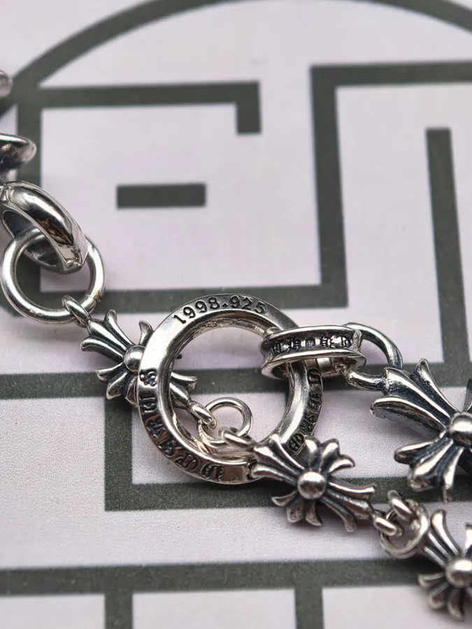 CROOS Cross Chain Necklace