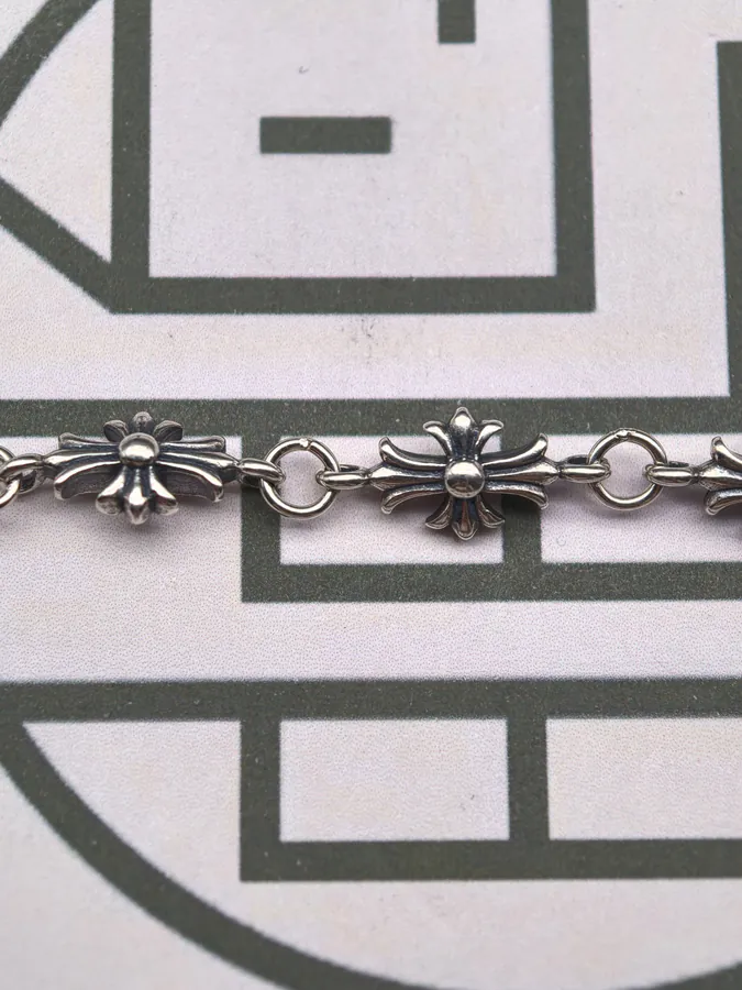 CROOS Cross Chain Necklace
