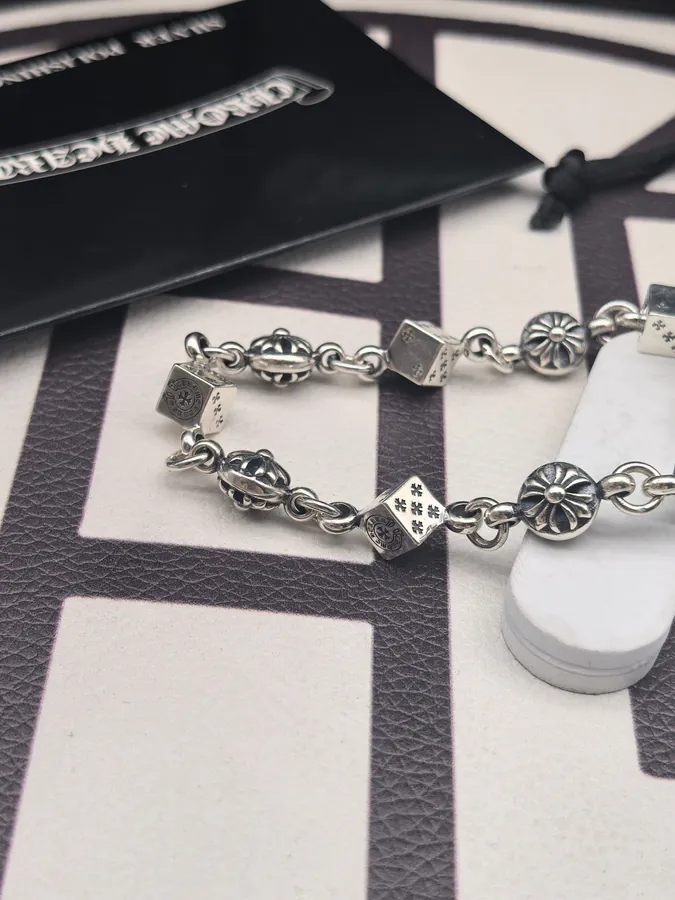 CROOS Dice Bracelet