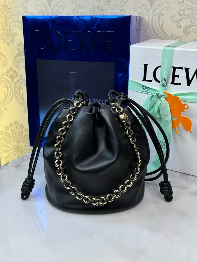 Flamenco Purse Bucket Bag in Black