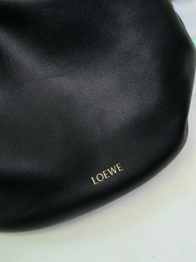 Flamenco Purse Bucket Bag in Black