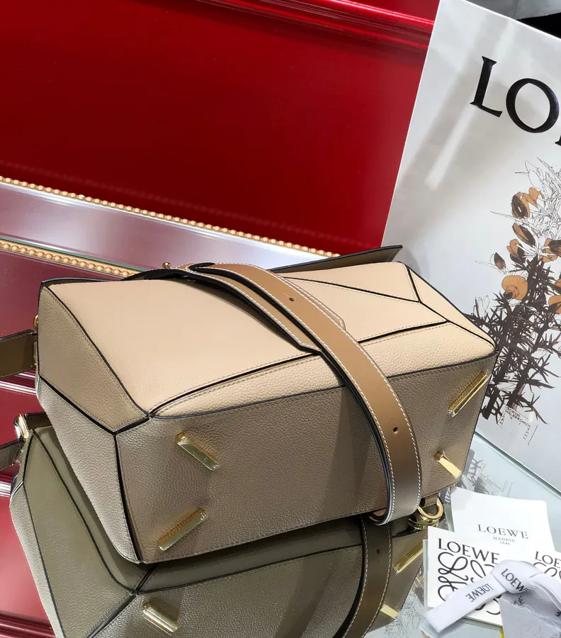 Rocha Classic Puzzle Medium Handbag