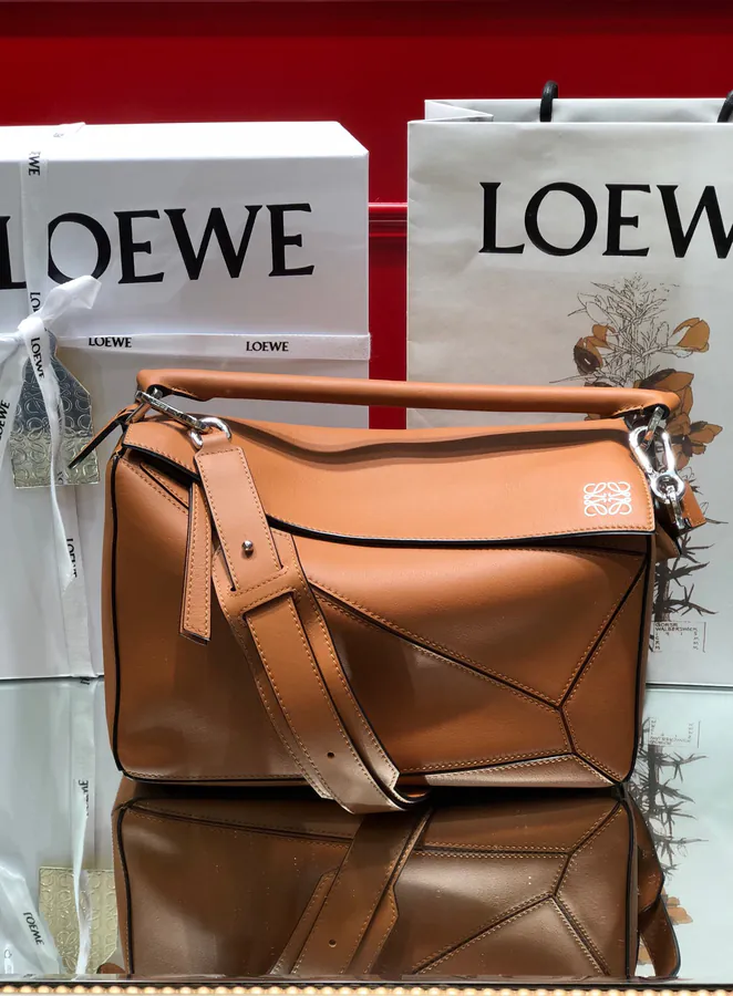 Rocha Classic Puzzle Medium Handbag
