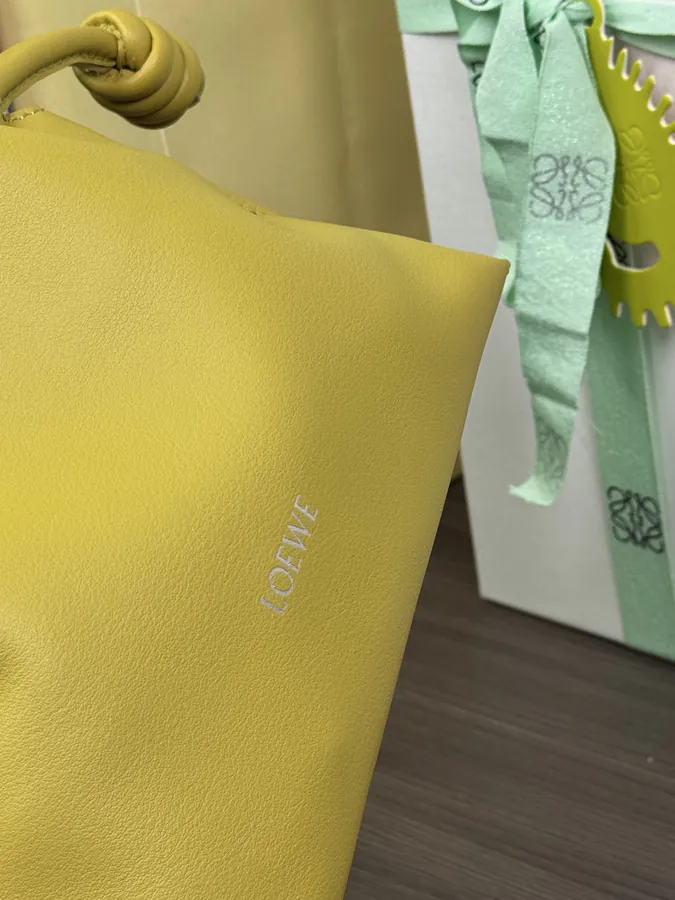 Flamenco Mini Glitter Bag Crayon Yellow