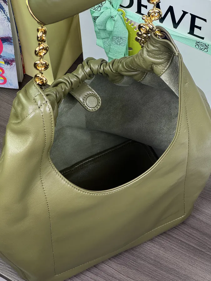 Squeeze Handbag Medium Size, Nappa Leather