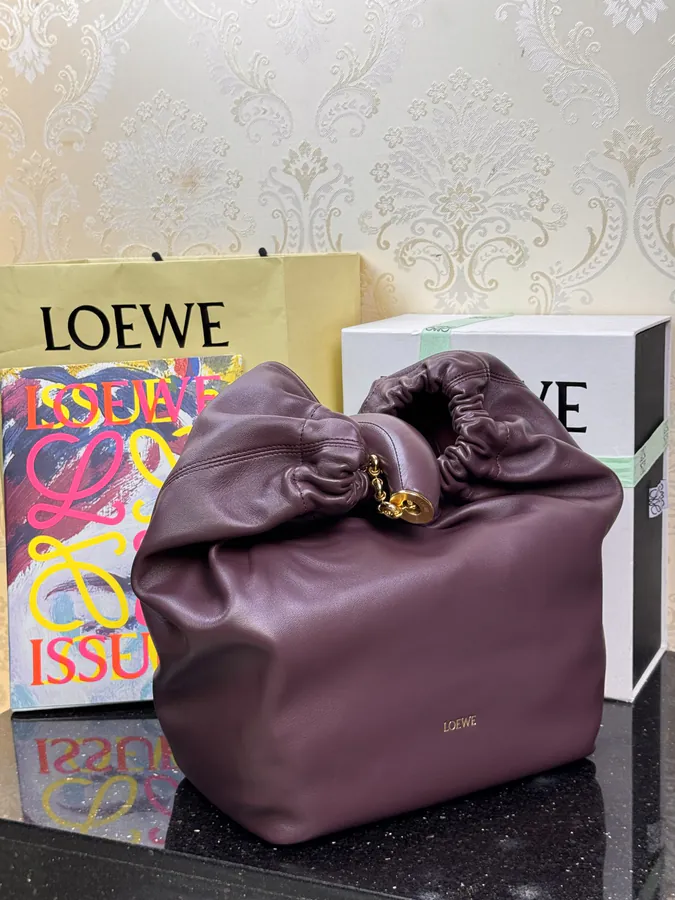 Squeeze Handbag in Nappa Leather