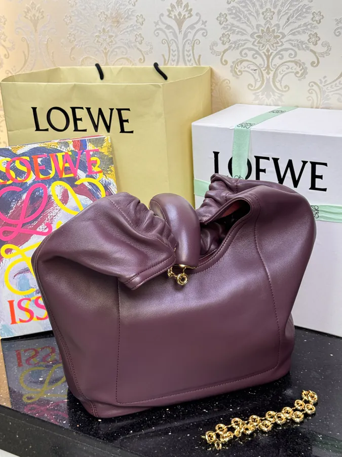 Squeeze Handbag in Nappa Leather