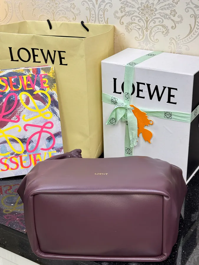 Squeeze Handbag in Nappa Leather
