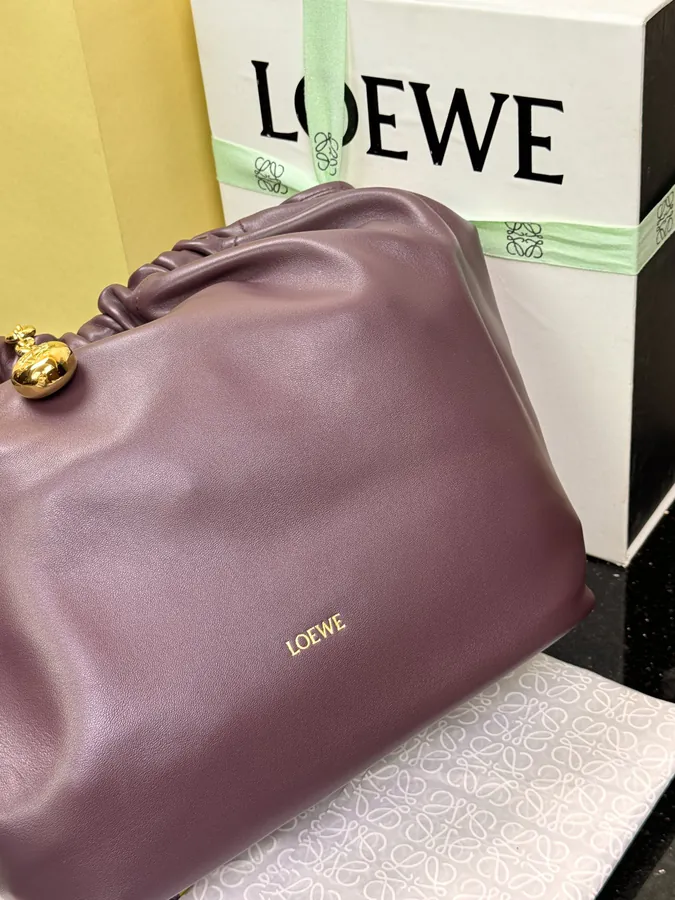 Squeeze Handbag in Nappa Leather