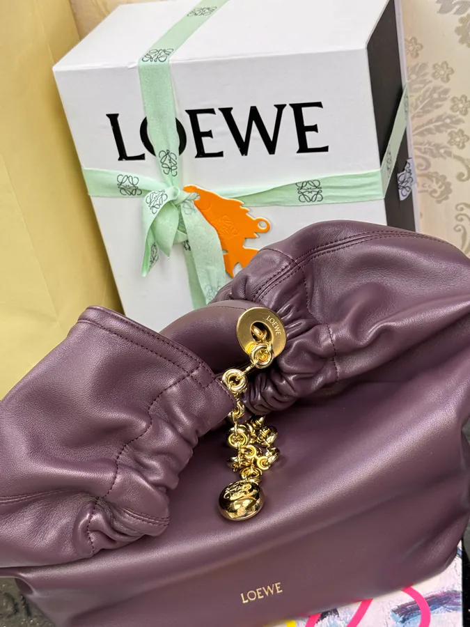 Squeeze Handbag in Nappa Leather