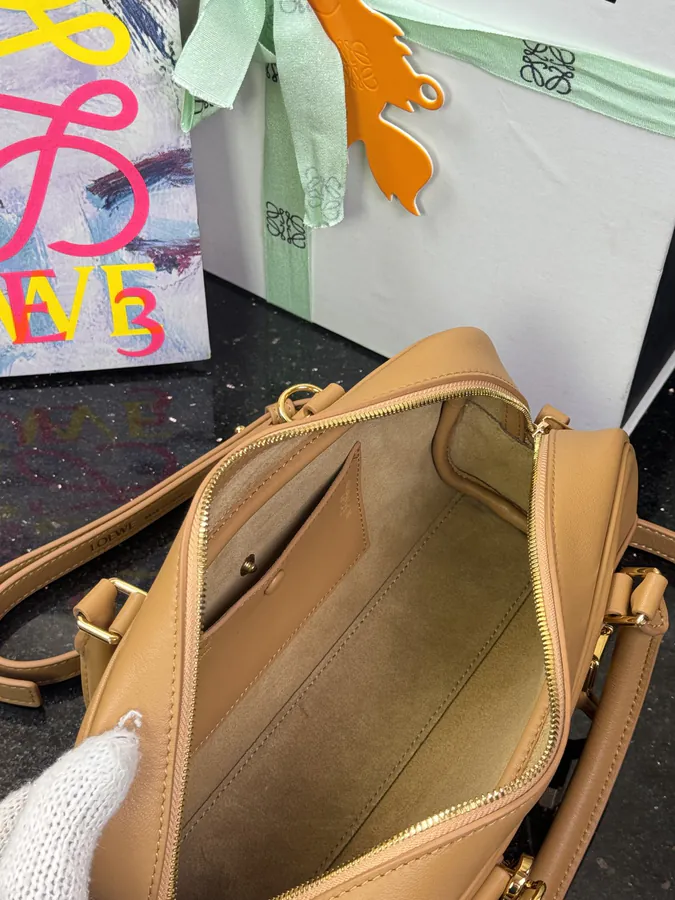 Amazona 23 Cropped Bowling Bag