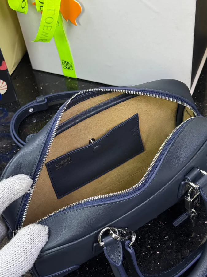 Amazona 23 Cropped Bowling Bag