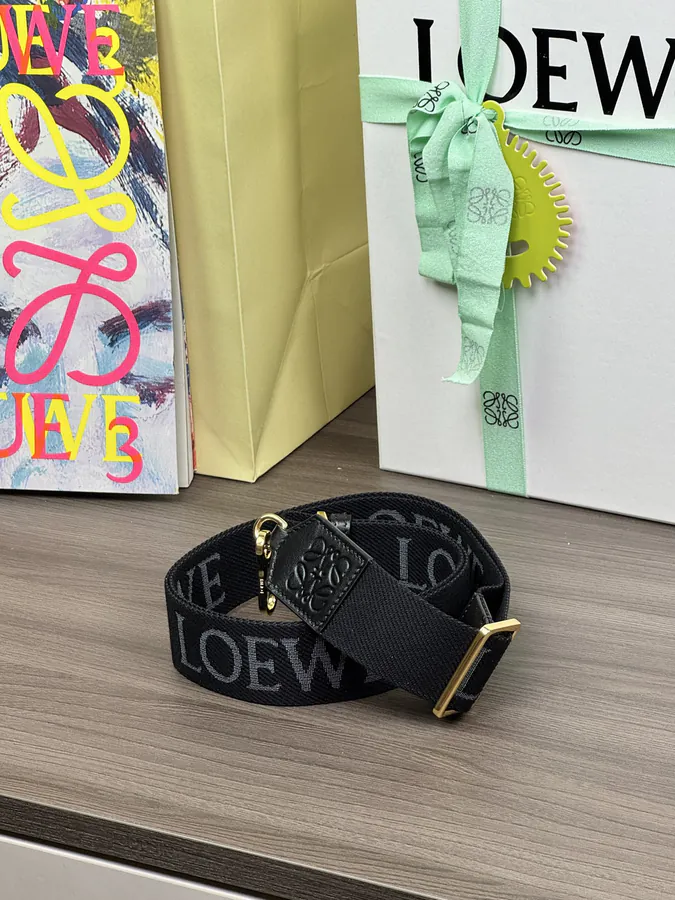 Anagram Embroidered Shoulder Bag Black