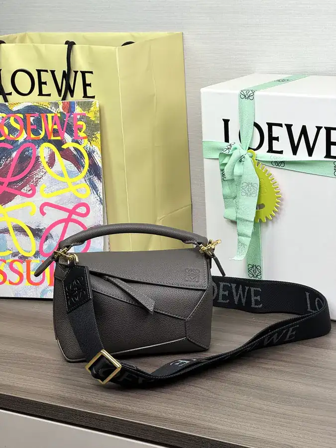Anagram Embroidered Shoulder Bag Black