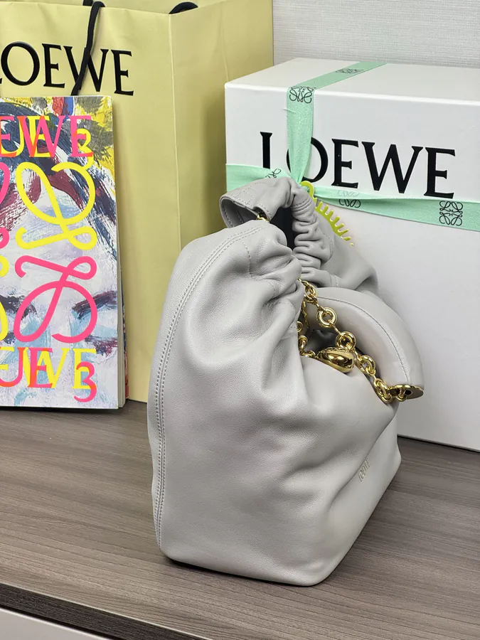 Squeeze Handbag Small Size, Silver Gray