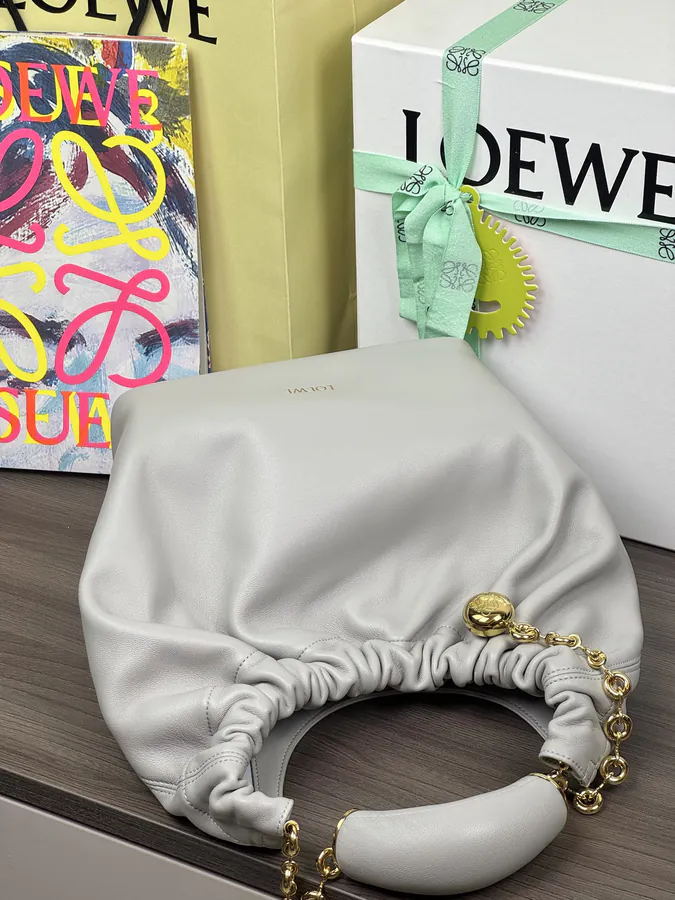 Squeeze Handbag Small Size, Silver Gray
