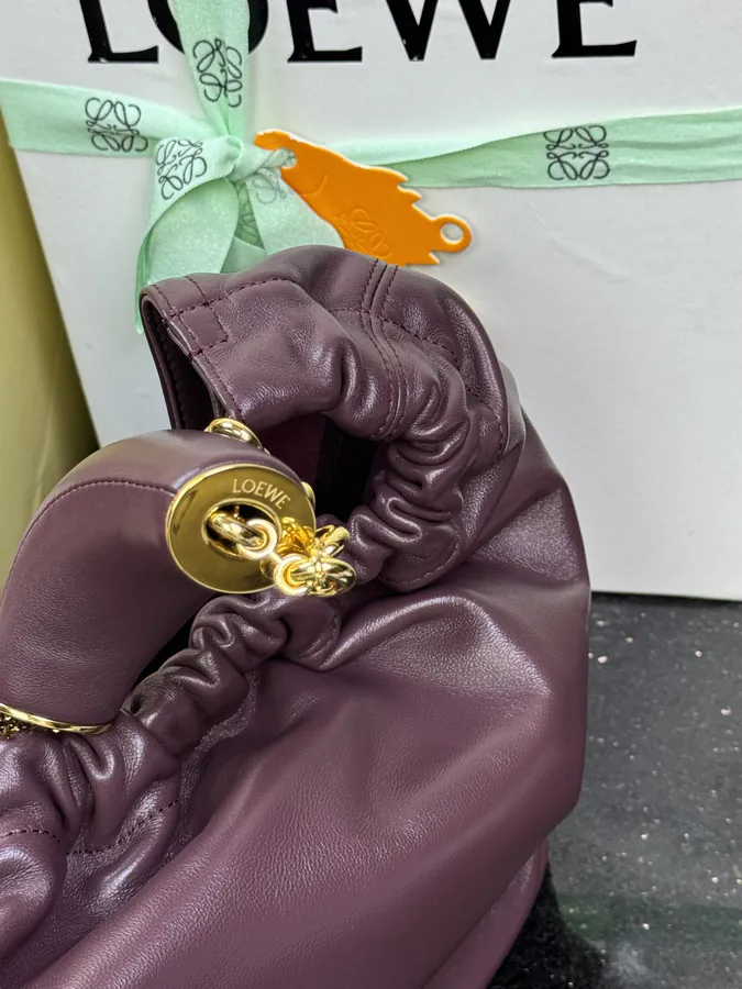 Squeeze Handbag Small Size, Nappa Sheepskin