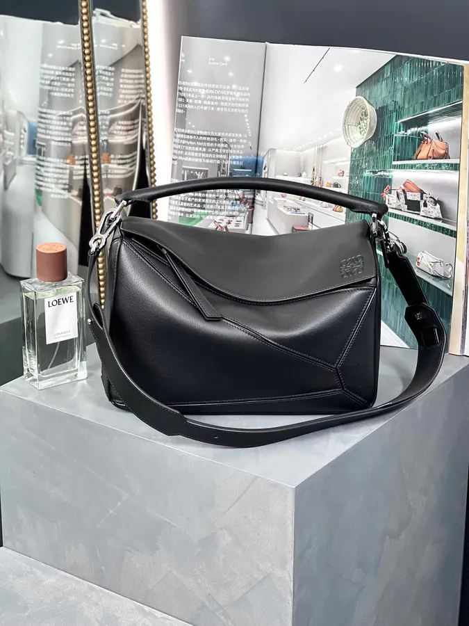 Rocha Classic Puzzle Medium Handbag
