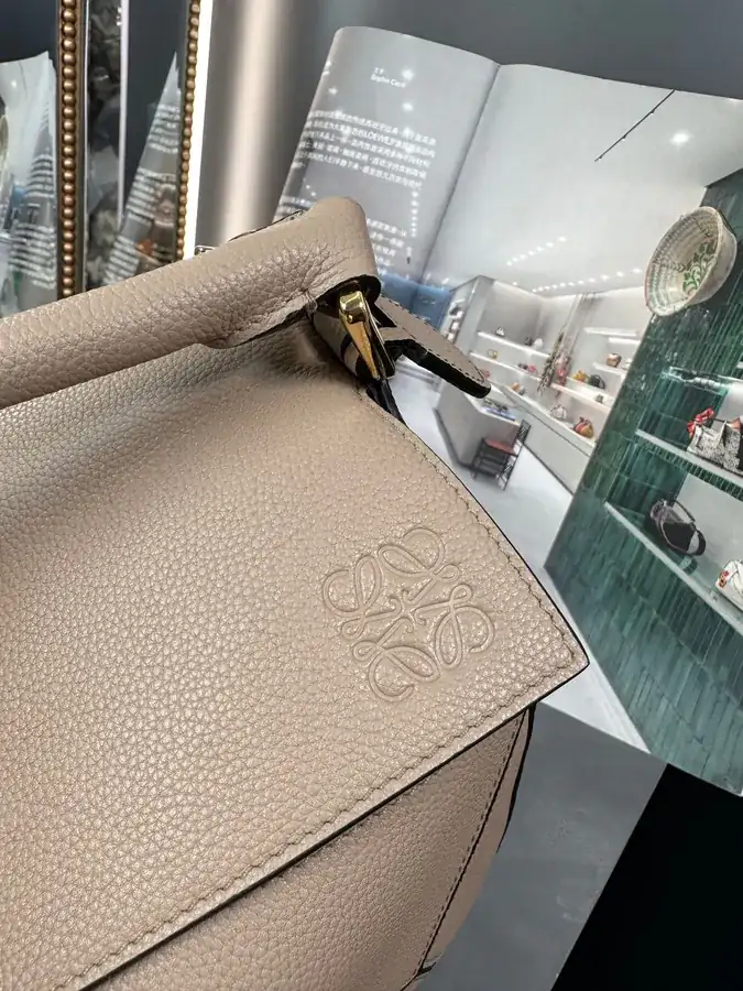 Rocha Classic Puzzle Medium Handbag