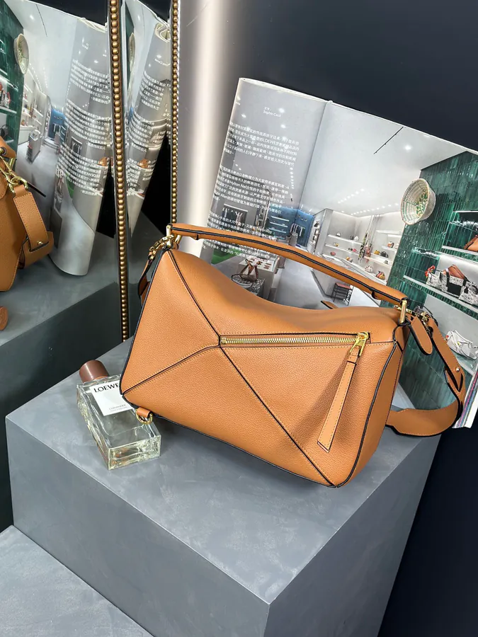 Rocha Classic Puzzle Medium Handbag