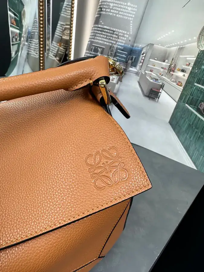 Rocha Classic Puzzle Medium Handbag