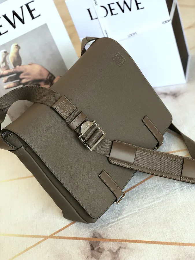 Men's Vintage Heart Mail Bag