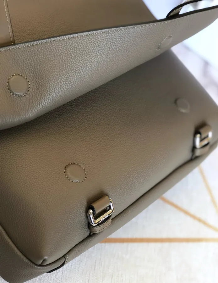 Men's Vintage Heart Mail Bag