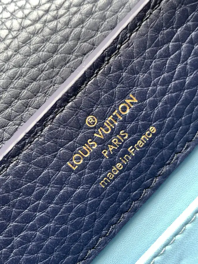 Capucines BB Handbag in Blue