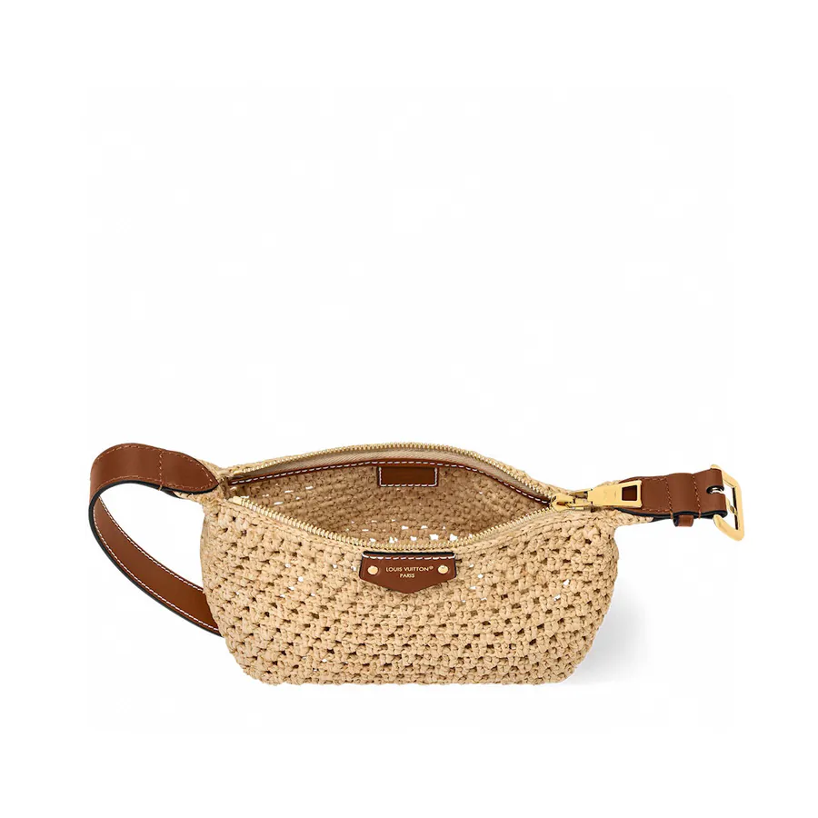 Hills Pochette Bucket Bag