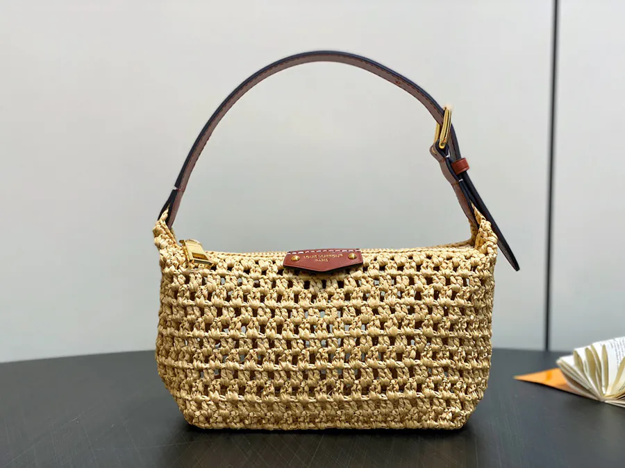 Hills Pochette Bucket Bag