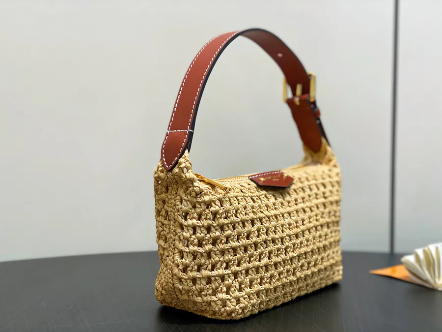 Hills Pochette XL Bucket Bag in Grained Calfskin