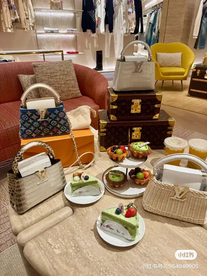 CAPUCINES Mini Bag