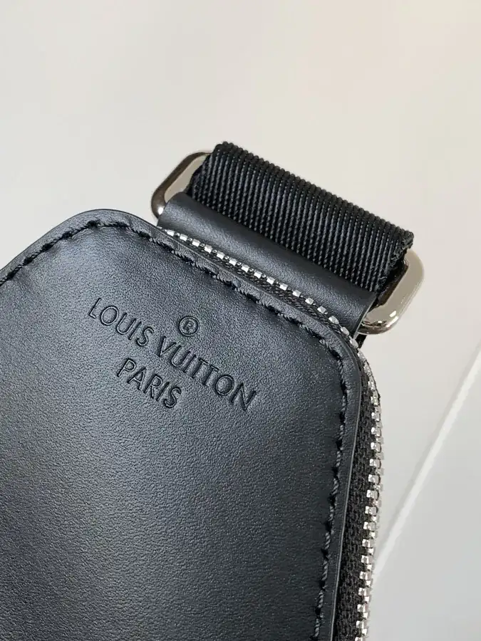 N45303 Black Damier Infini Bucket Bag