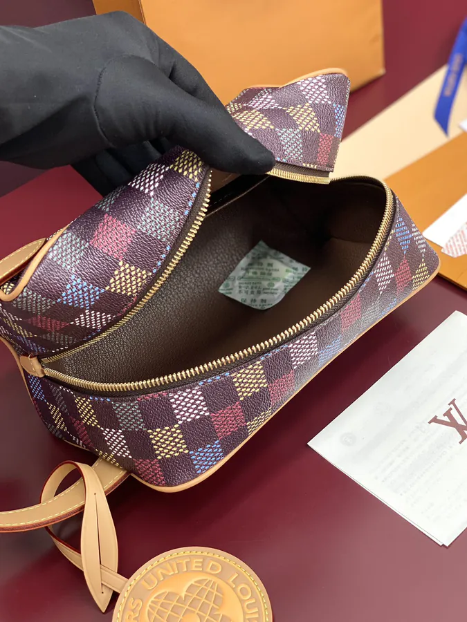 LOER DO KIT Travel Bag Canvas with Colorful Pattern, Leather Handle, Detachable Ball ERS UNITED Pendant
