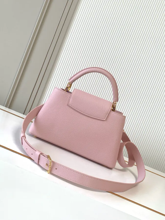 Capucines East West Medium Handbag
