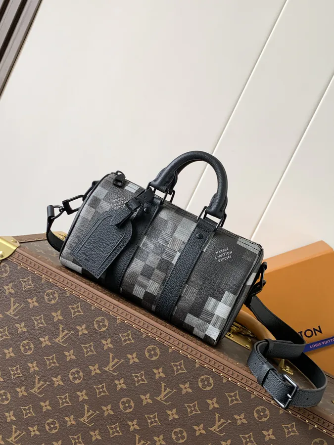 Pharrell Williams Keepall Bandoulière 25 Handbag