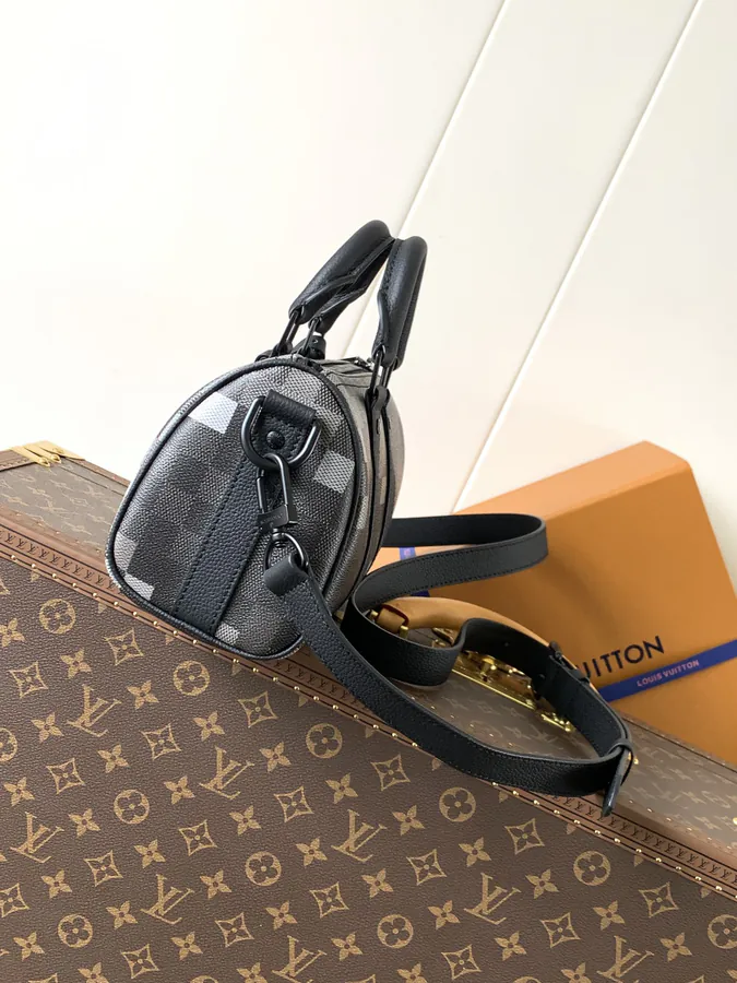 Pharrell Williams Keepall Bandoulière 25 Handbag