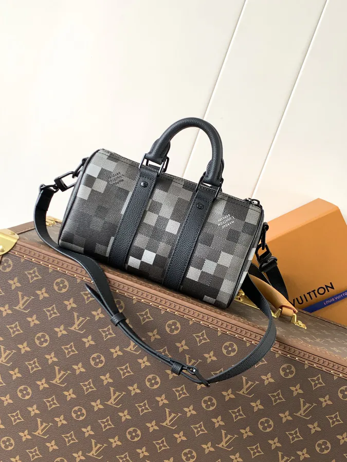 Pharrell Williams Keepall Bandoulière 25 Handbag