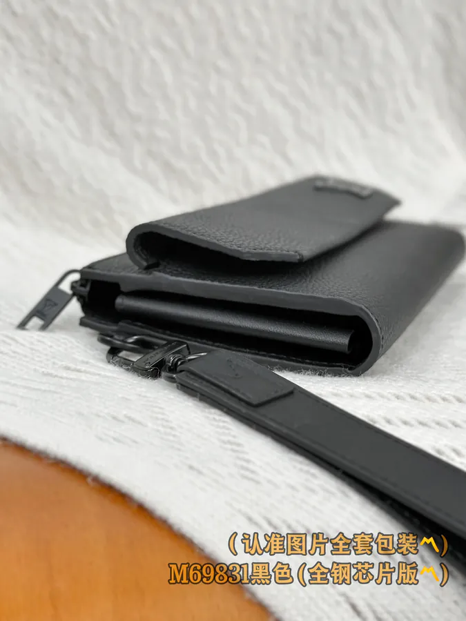 Aerogram Long Wallet Modern Minimalist Design, Black