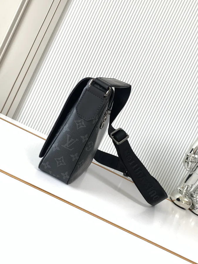 District Mini Messenger Bag Premium Black Flower