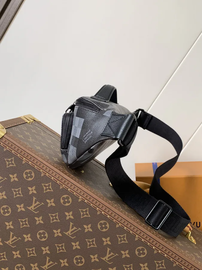 Rush Bucket Bag with Damier Pattern in Camo