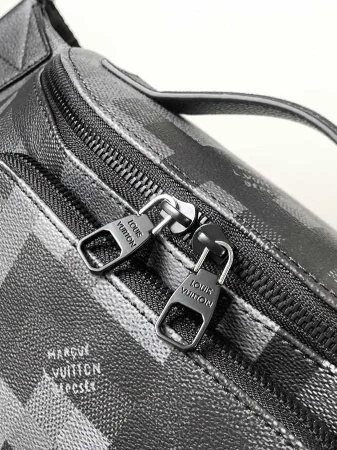 Rush Bucket Bag with Damier Pattern in Damoflage Black