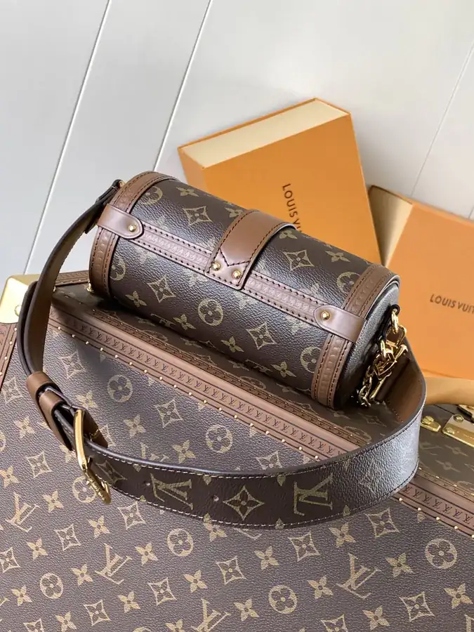 Papillon Trunk Bucket Bag with Lock and Chain