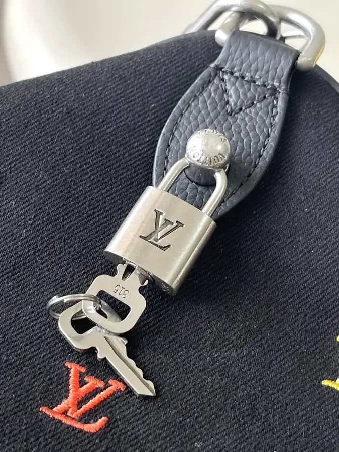 Pharrell Williams Keepall Bandoulière 40 Travel Bag
