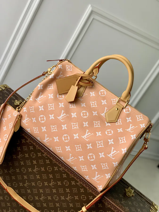 Pharrell Williams Speedy P9 Bandoulière 40 in Pink