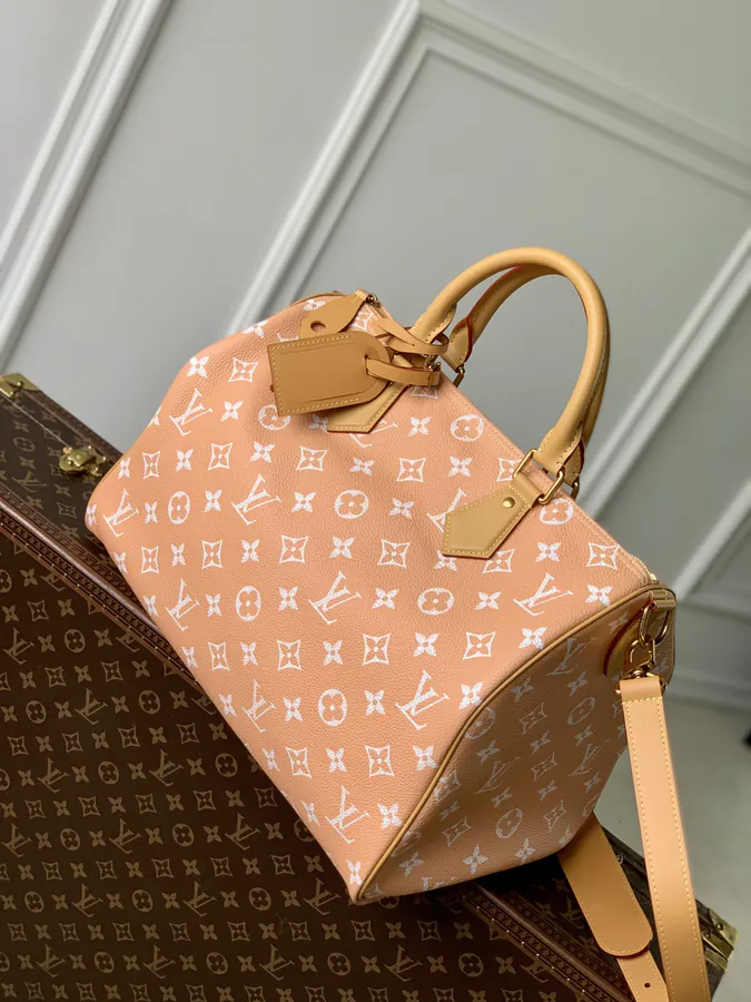 Pharrell Williams Speedy P9 Bandoulière 40 in Pink