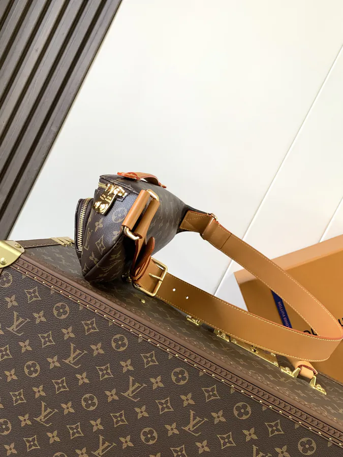 Rush Crossbody Bag in Monogram Canvas